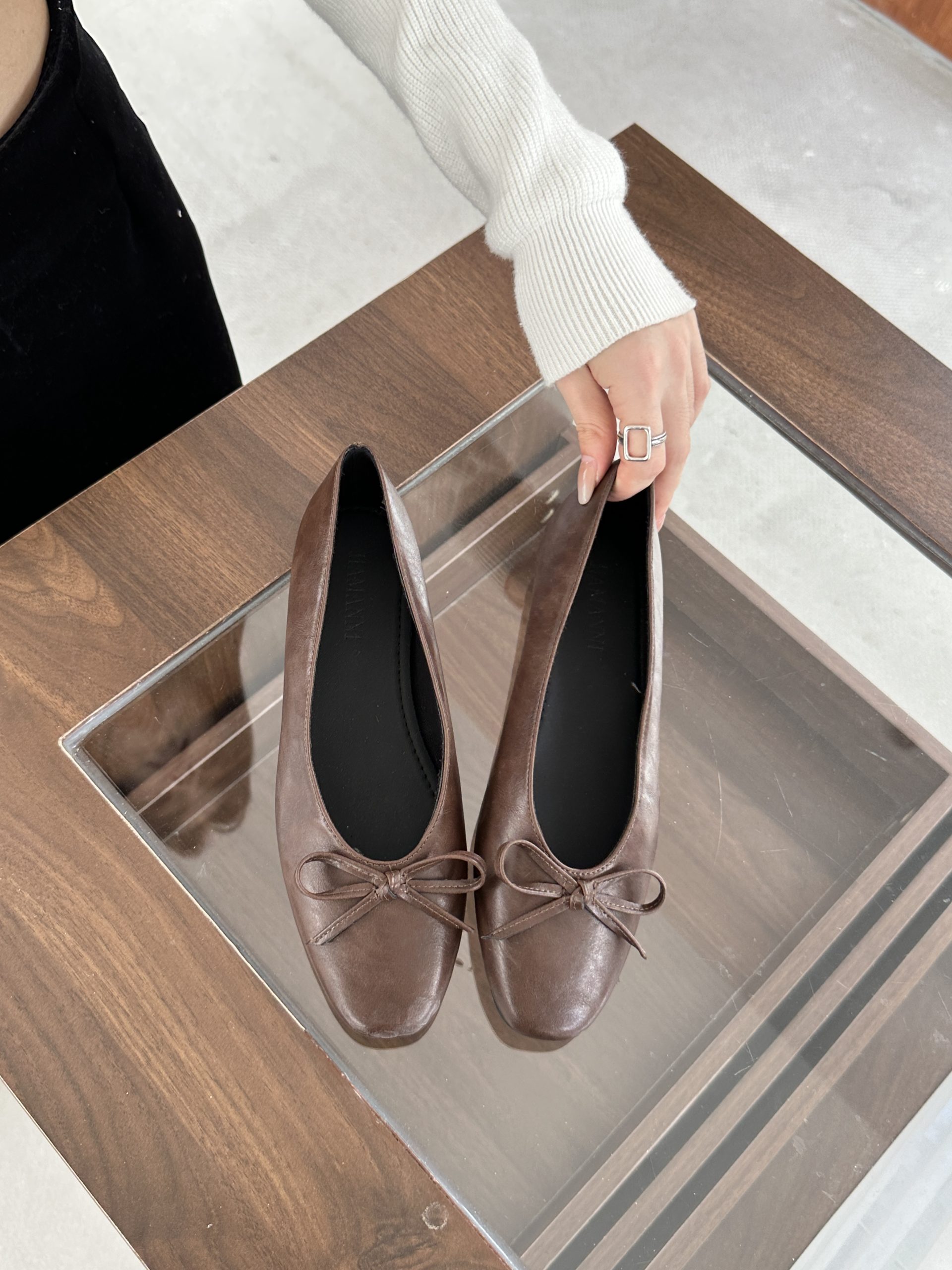 french-retro-bow-ballet-flats-for-women-round-toe-hidden-heel-soft-pu-leather-slip-on-mary-jane-shoes_3 French Retro Bow Ballet Flats for Women - Round Toe, Hidden Heel, Soft PU Leather, Slip-On Mary Jane Shoes